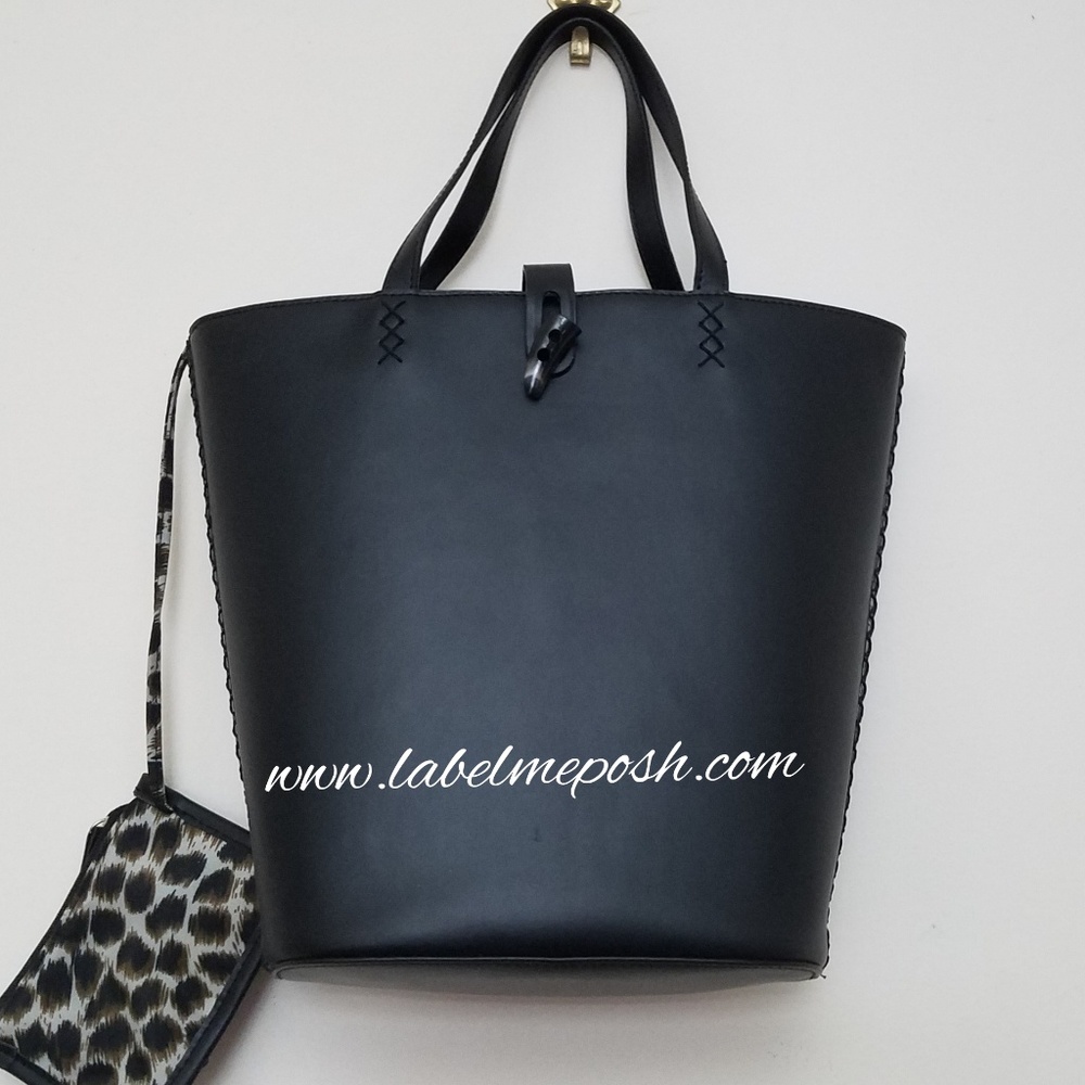 Bucket Bag With Matching Wallet - image 1